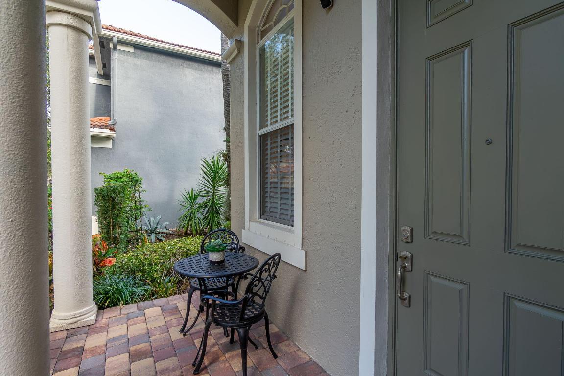 THOUSAND OAKS - Residential