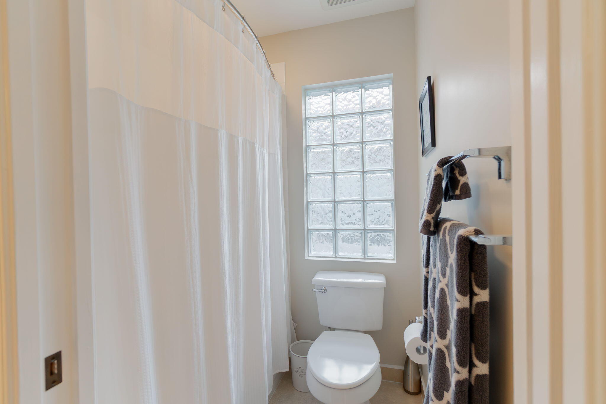 THOUSAND OAKS - Residential