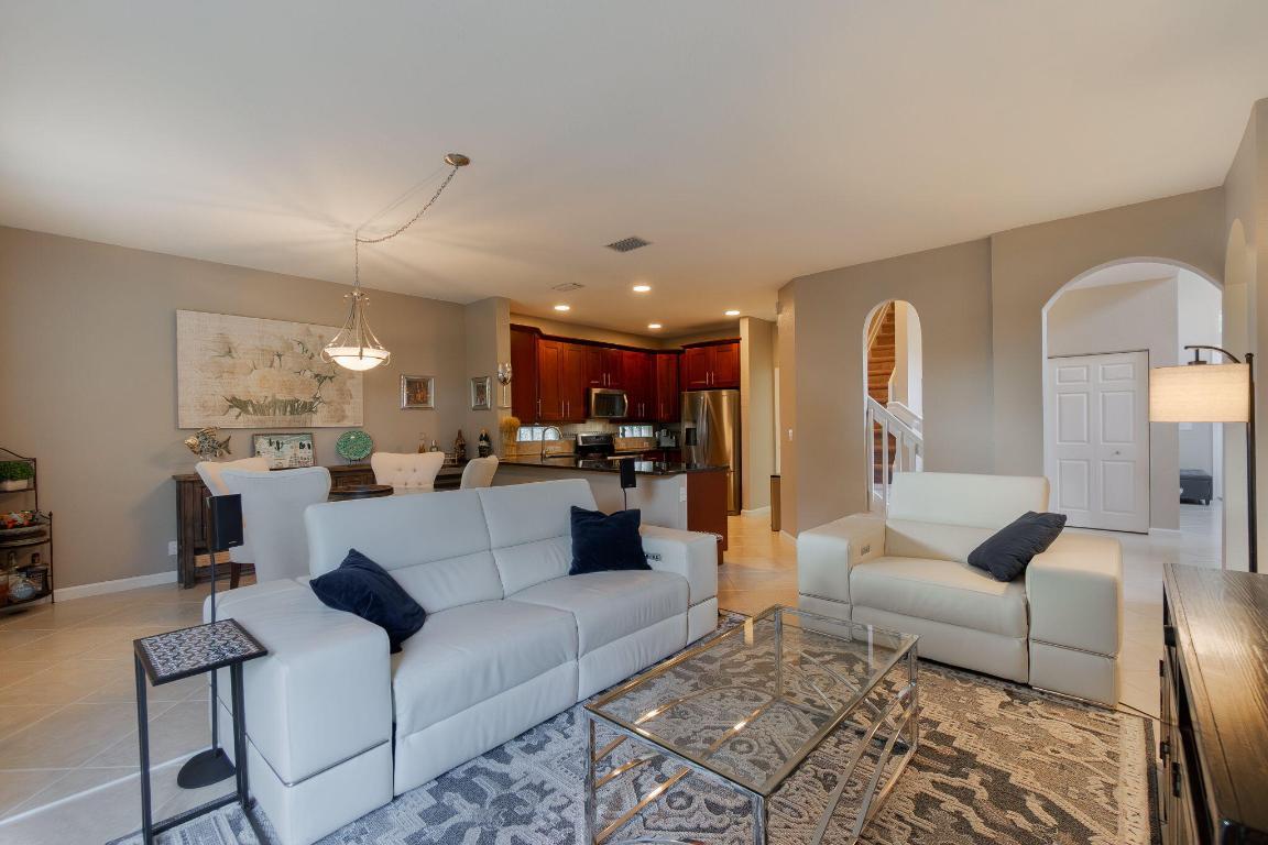 THOUSAND OAKS - Residential