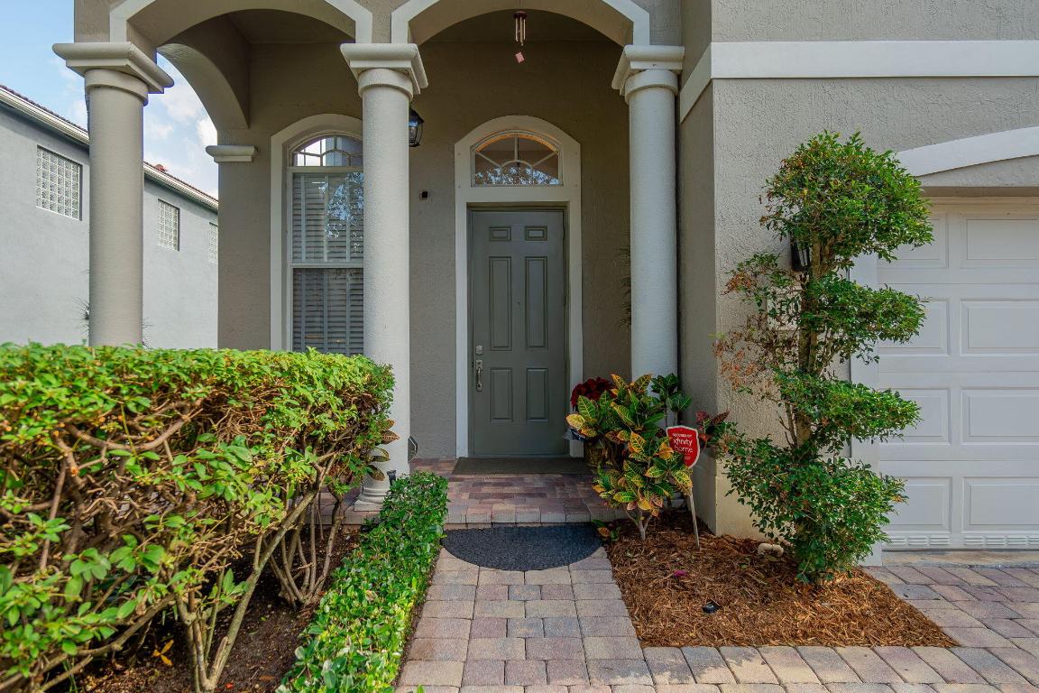 THOUSAND OAKS - Residential