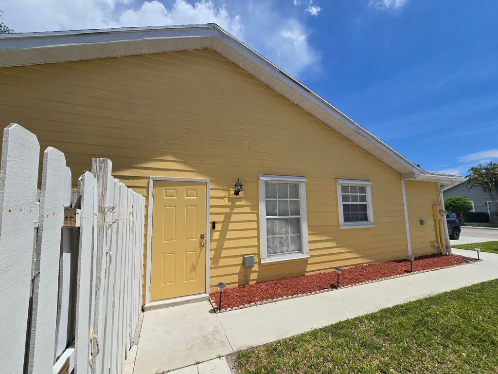 Photo of 1530 Royal Forest Court, West Palm Beach, FL 33406 (MLS # B26026982)