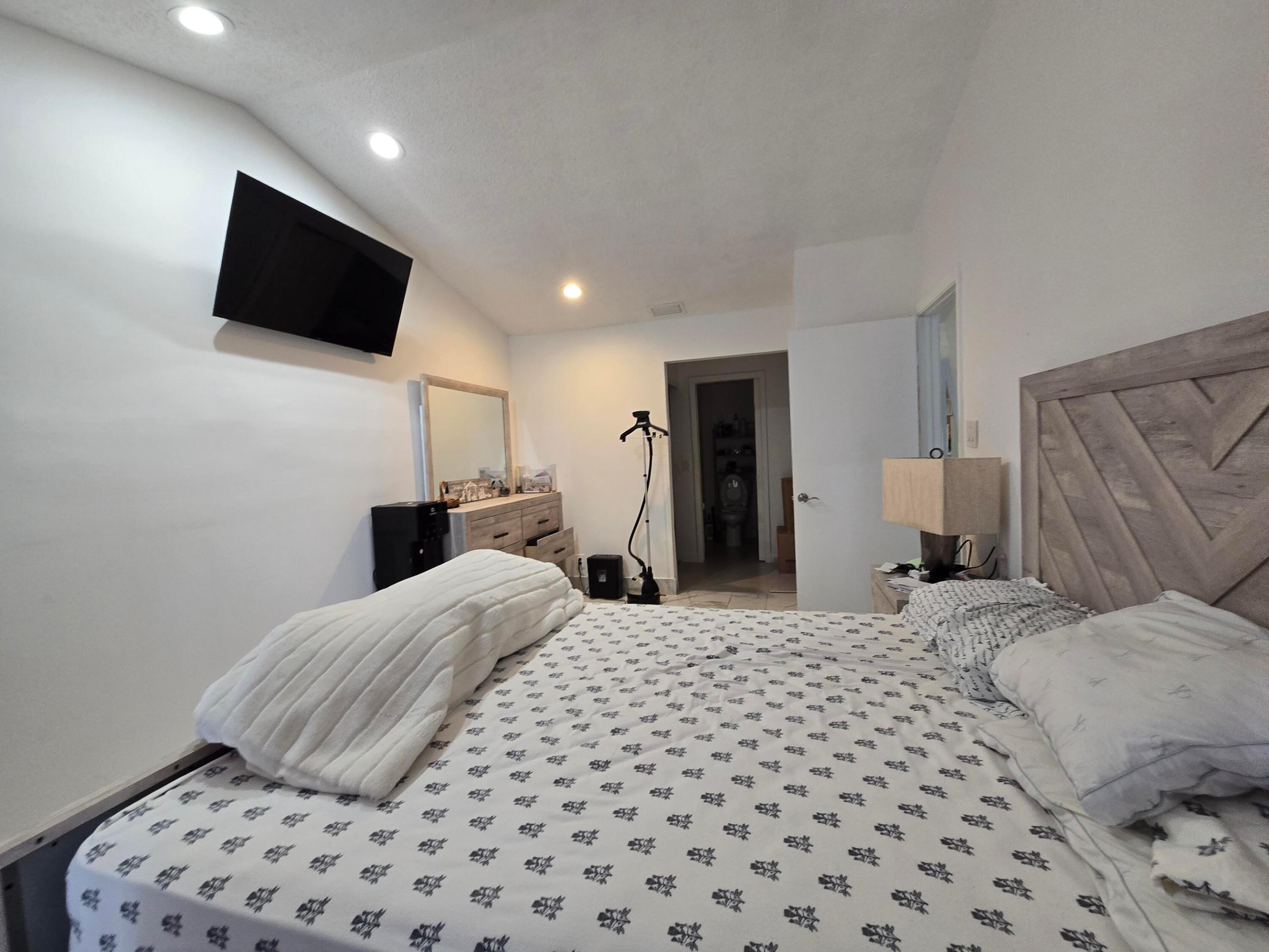 ROYAL FOREST TOWNHOUSES REPL - Residential