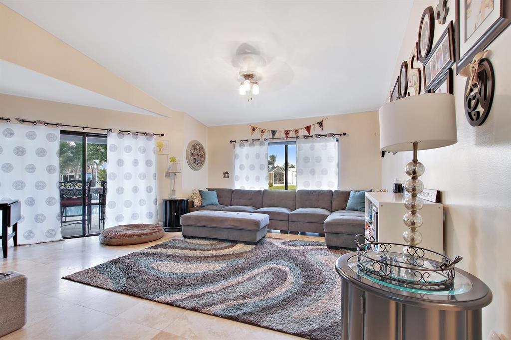 ESTOVILLE - Residential