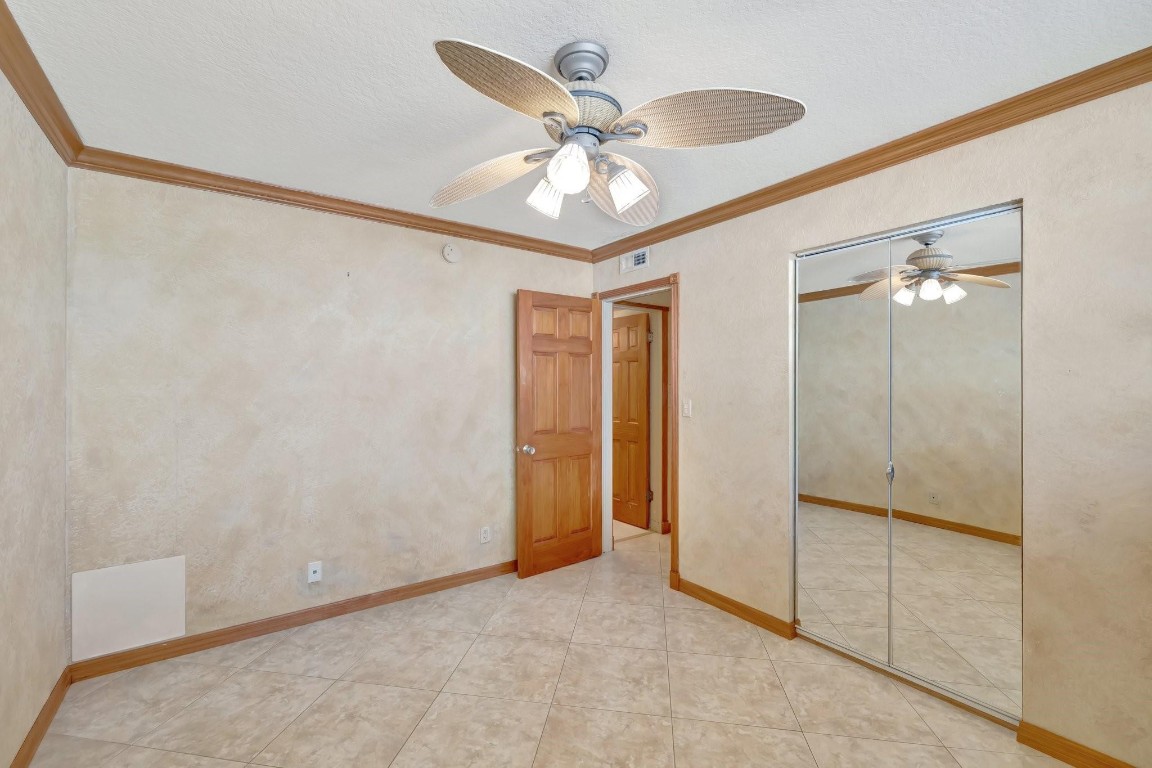 LIGHTHOUSE POINT PLAZA - Residential