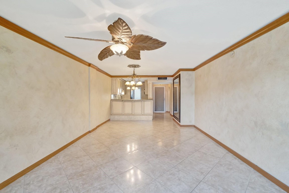 LIGHTHOUSE POINT PLAZA - Residential