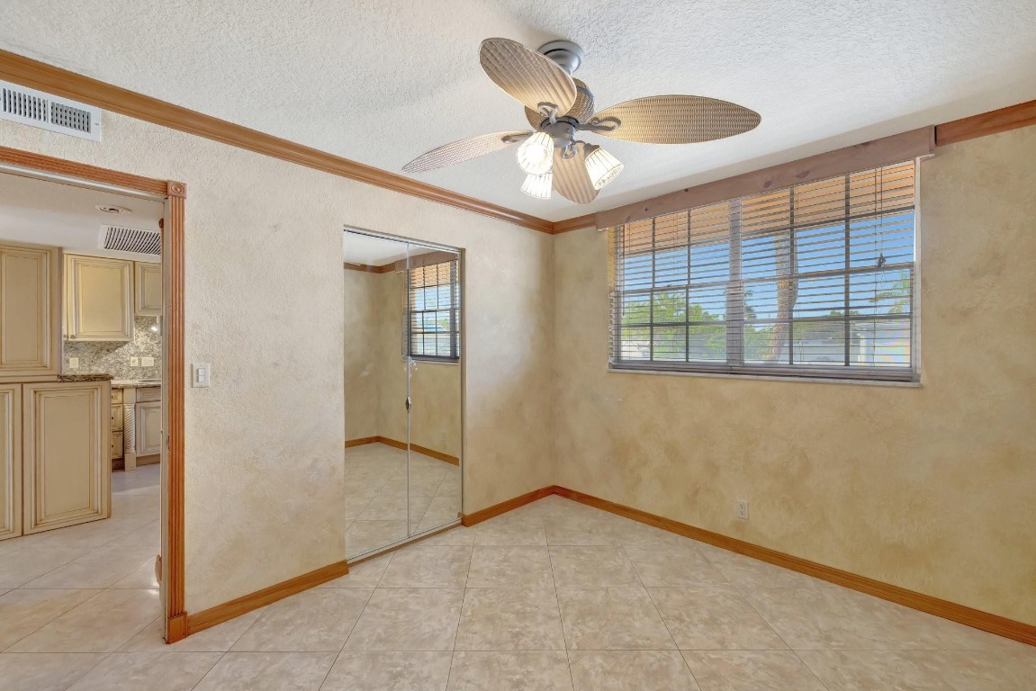 LIGHTHOUSE POINT PLAZA - Residential