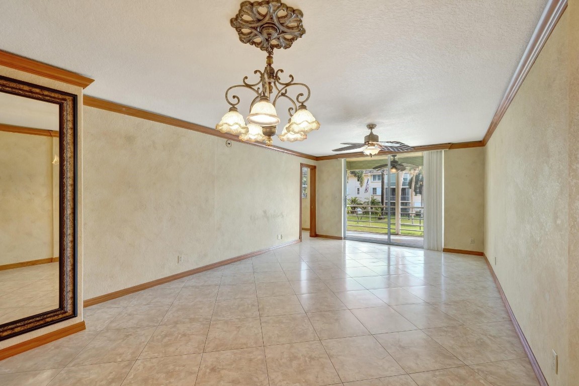 LIGHTHOUSE POINT PLAZA - Residential