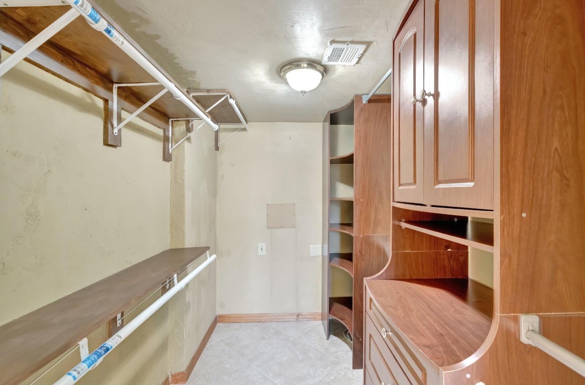 LIGHTHOUSE POINT PLAZA - Residential