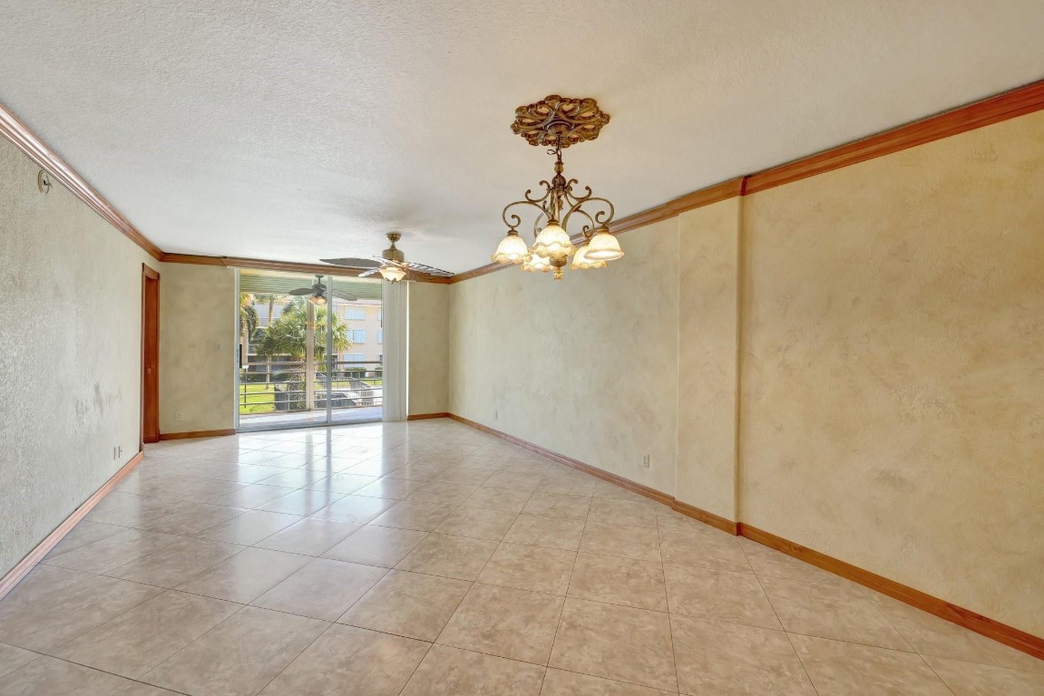 LIGHTHOUSE POINT PLAZA - Residential