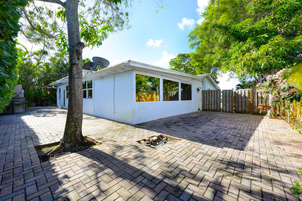 Photo of 561 Anchorage Drive, North Palm Beach, FL 33408 (MLS # R11062187)