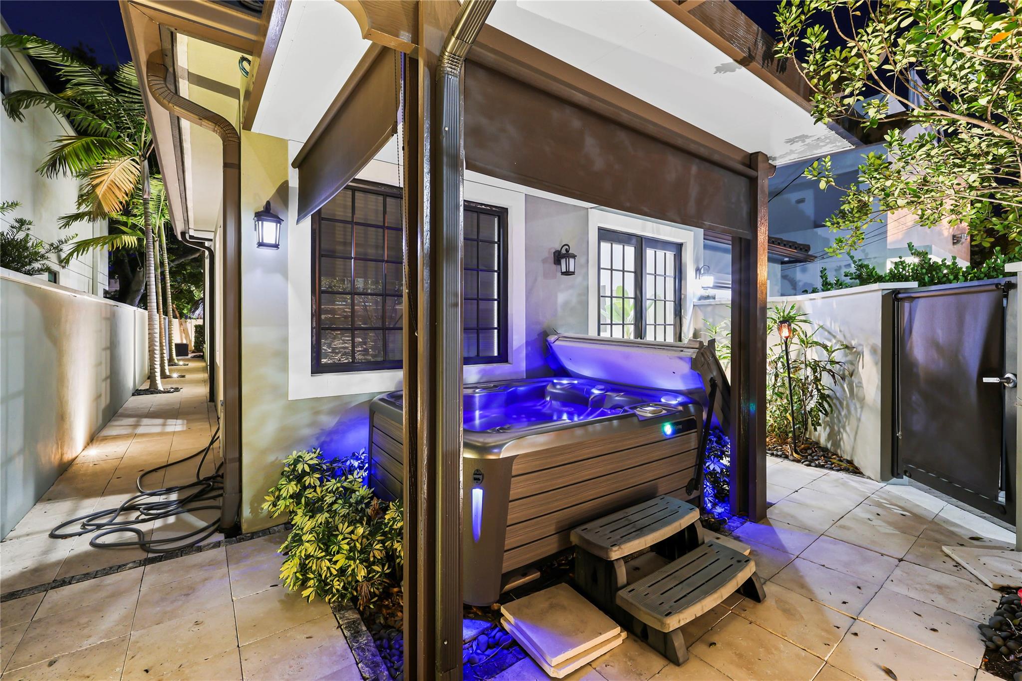 Colee Hammock 1-17 B - Residential