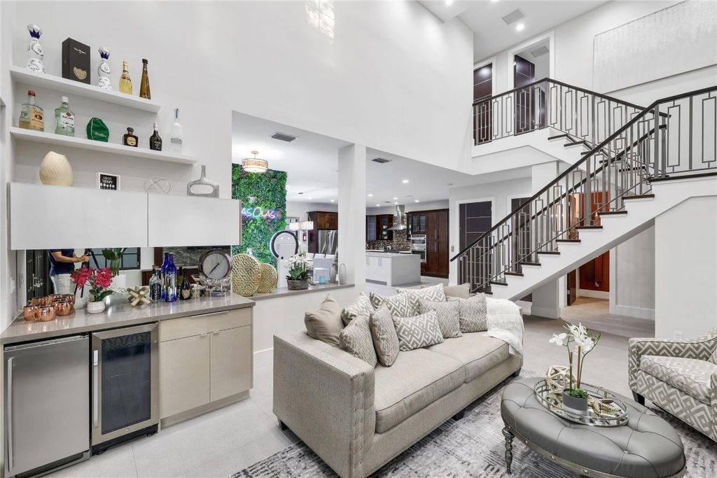 Photo of 1404 SE 2nd Court, Fort Lauderdale, FL 33301 (MLS # F10543023)