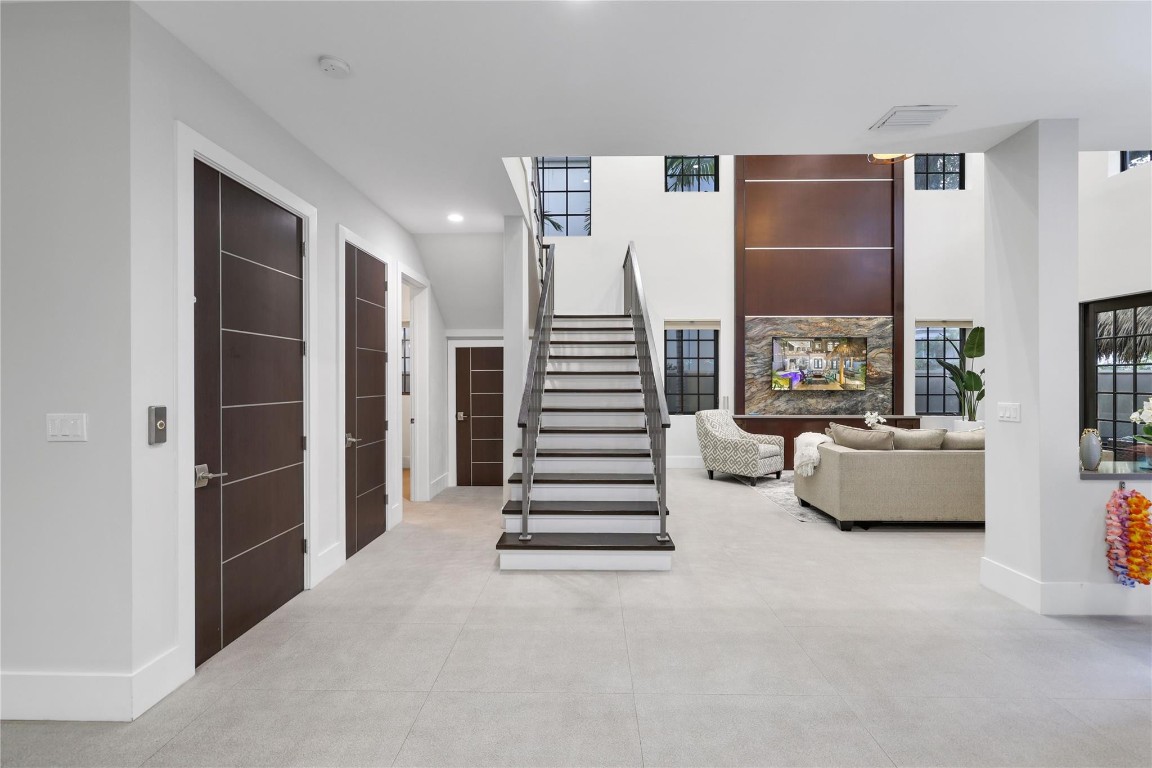 Colee Hammock 1-17 B - Residential