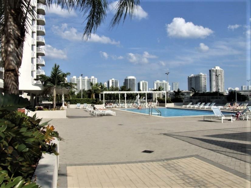 Del Prado Condo - Residential