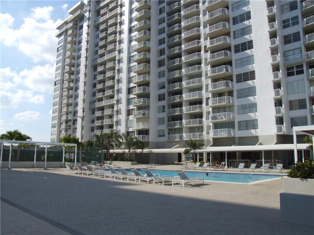Del Prado Condo - Residential