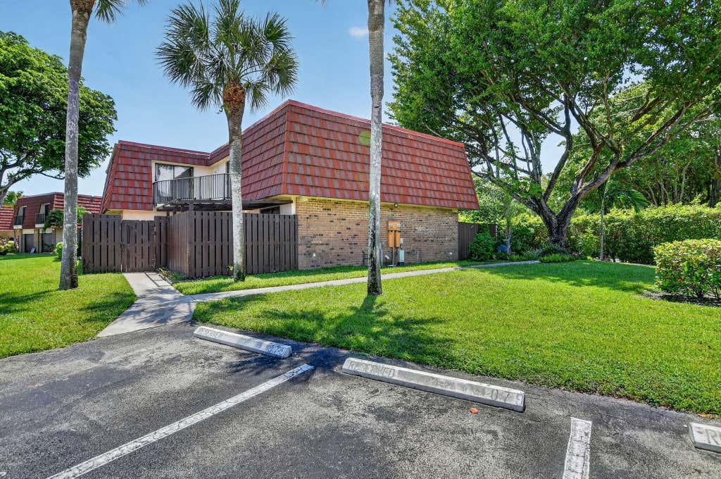 Photo of 8558 Boca Rio Drive, Boca Raton, FL 33433 (MLS # B26067122)