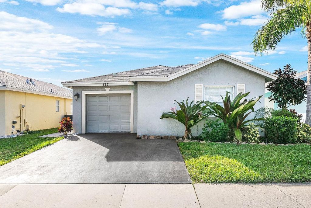 Photo of 177 Heming Way, Boynton Beach, FL 33426 (MLS # R11152744)