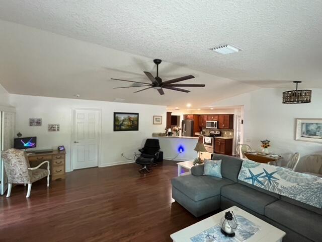 SPANISH LAKES # 1 - Residential