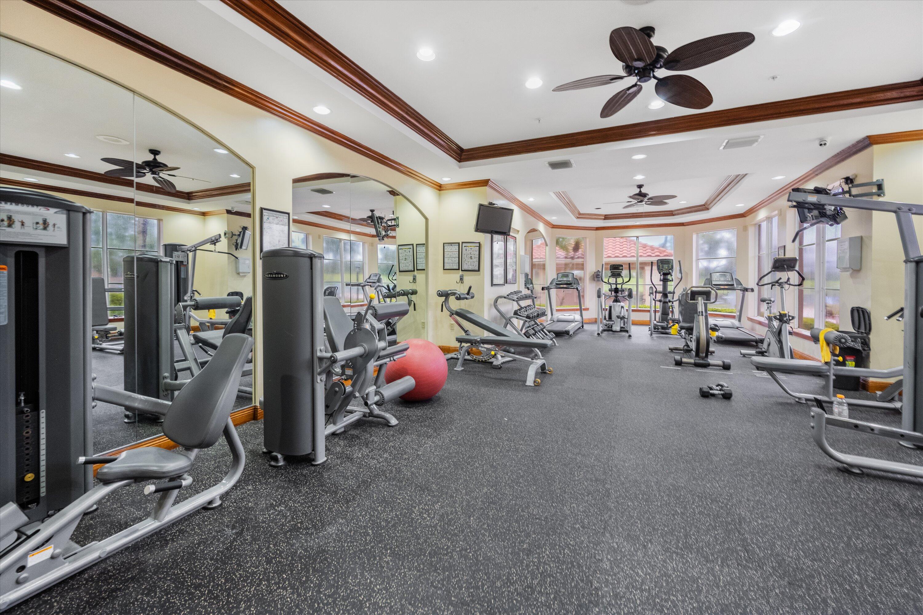 ST ANDREWS AT POLO CLUB CONDO - Residential Lease