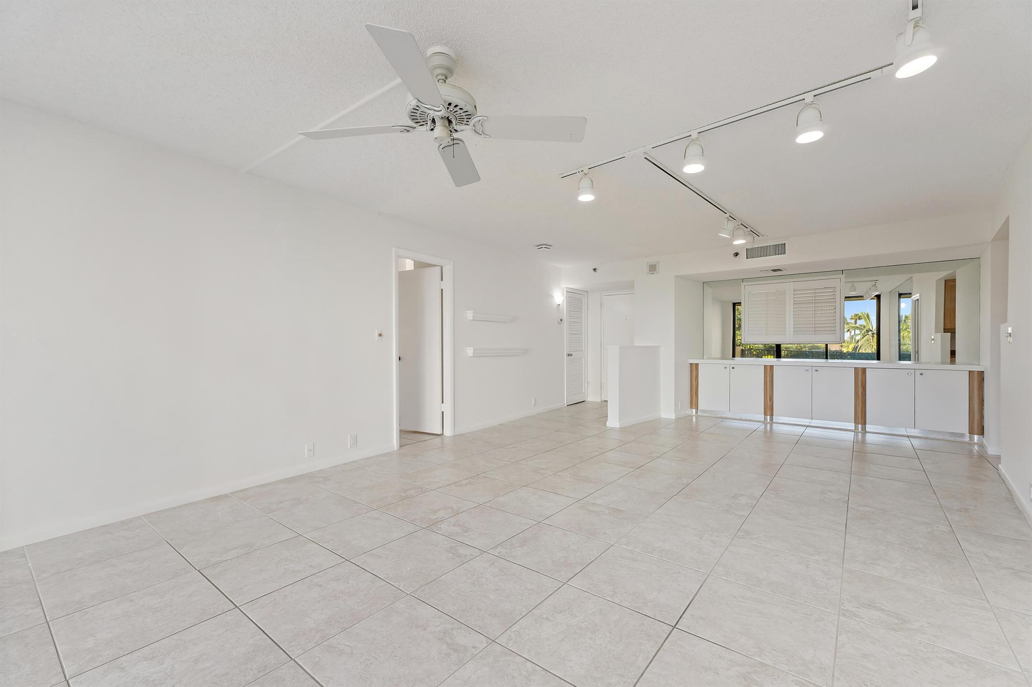 300 Ocean Trail Way 102