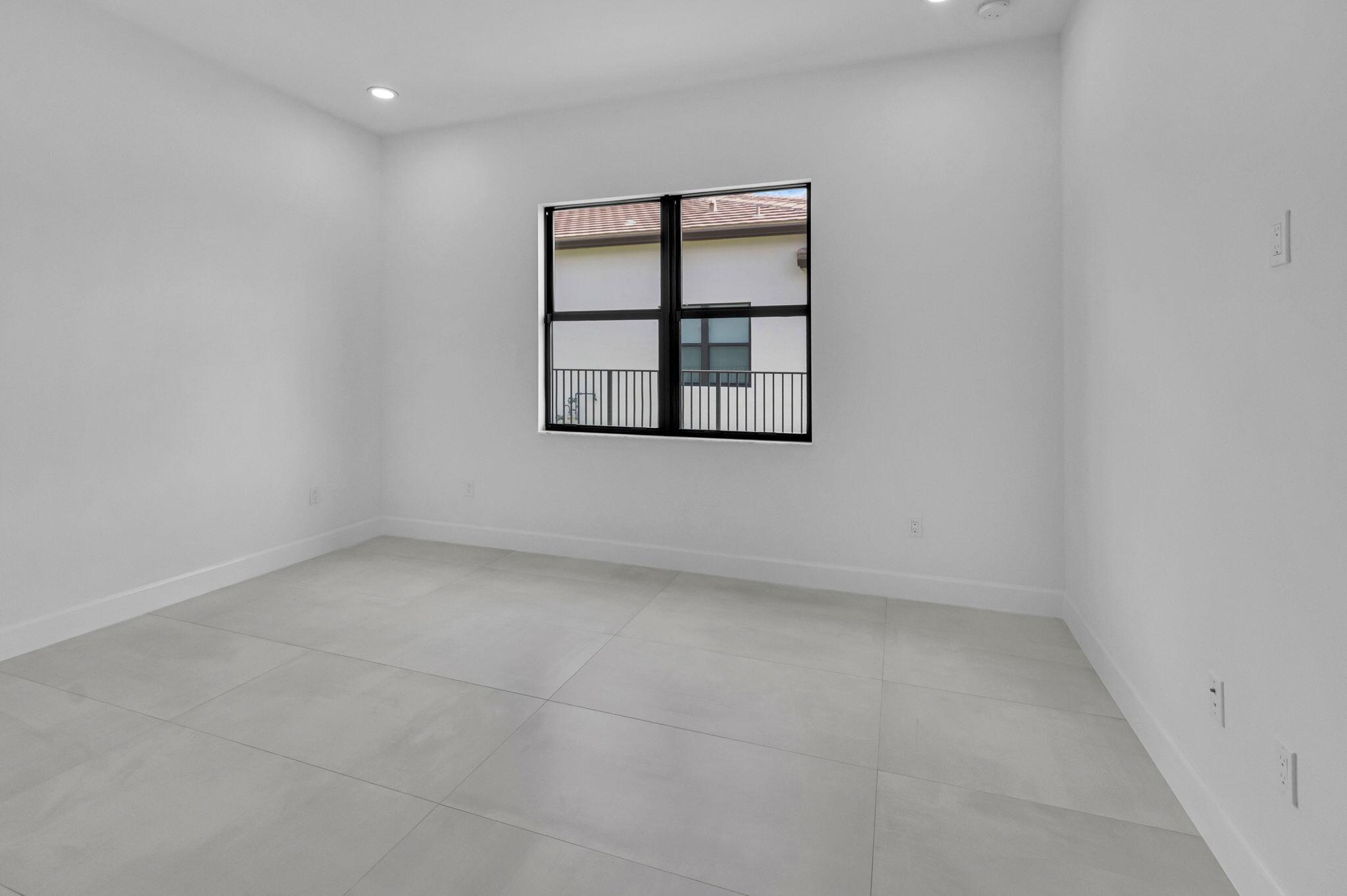 Valencia Grand - Residential