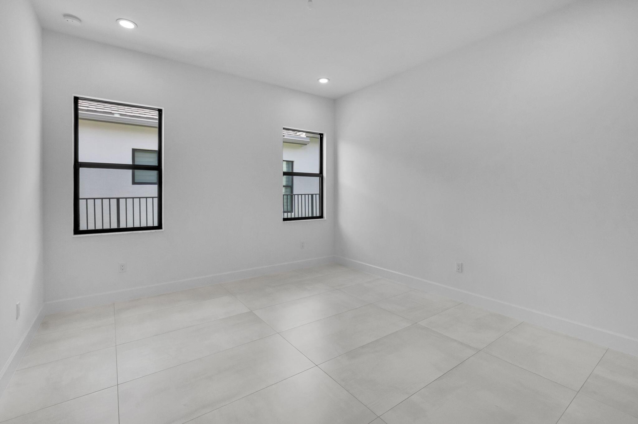 Valencia Grand - Residential