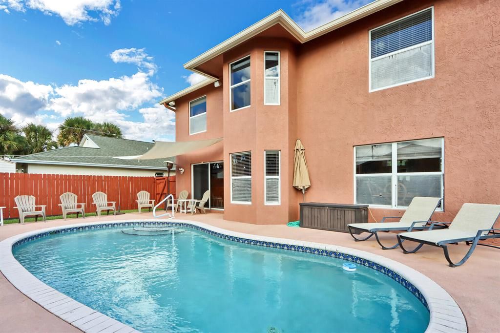 Photo of 6210 Foster Street, Jupiter, FL 33458 (MLS # R10843005)