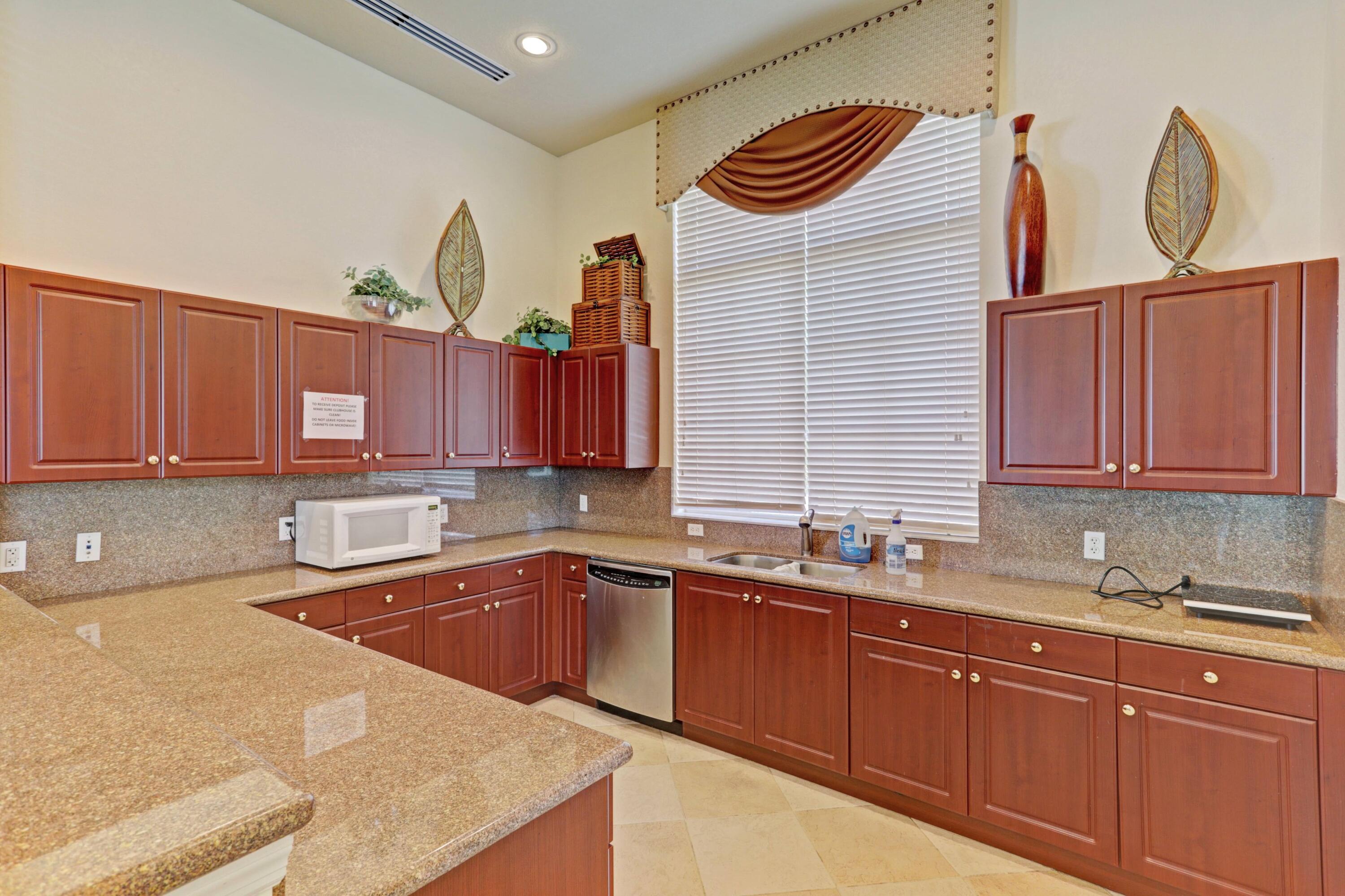 Marsh Harbour - Residential