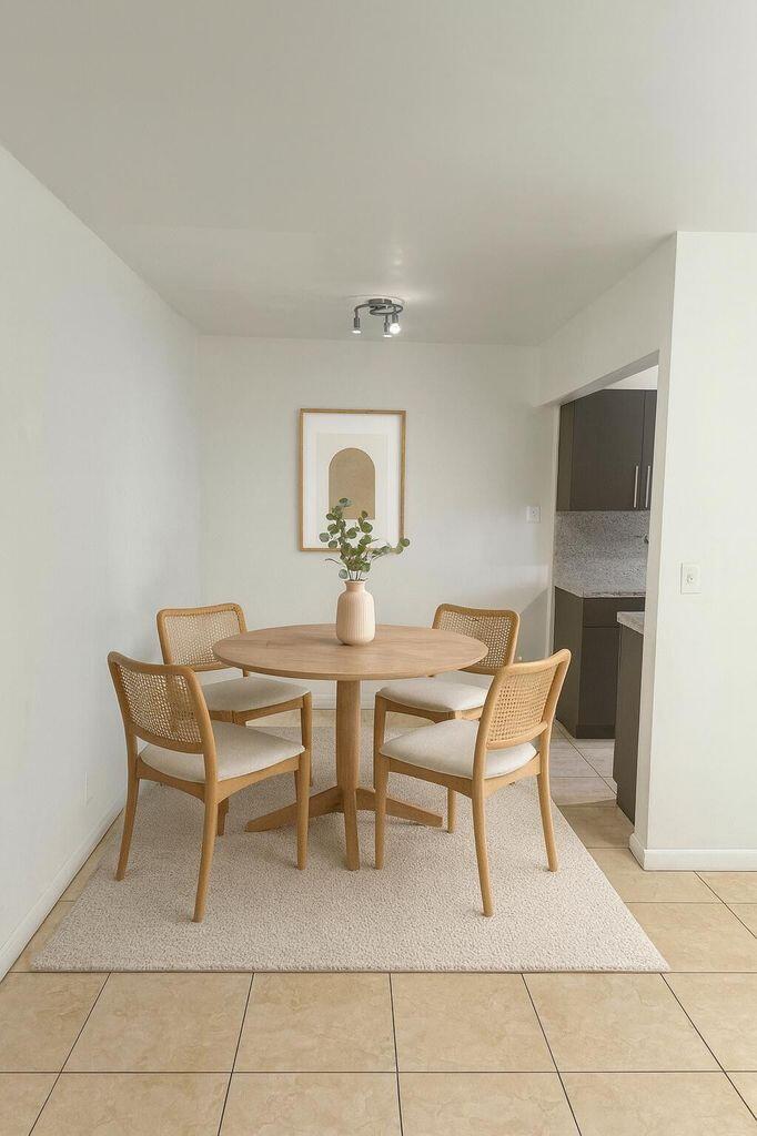 SOUTH SIDE PARK - Residential Lease