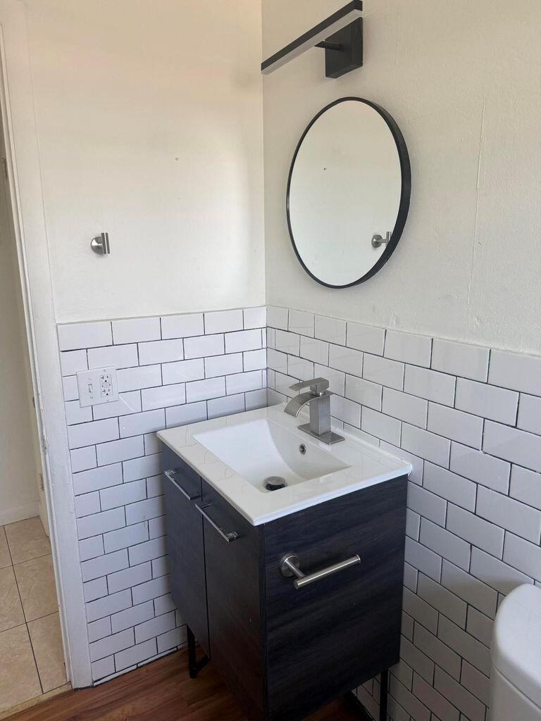 SOUTH SIDE PARK - Residential Lease