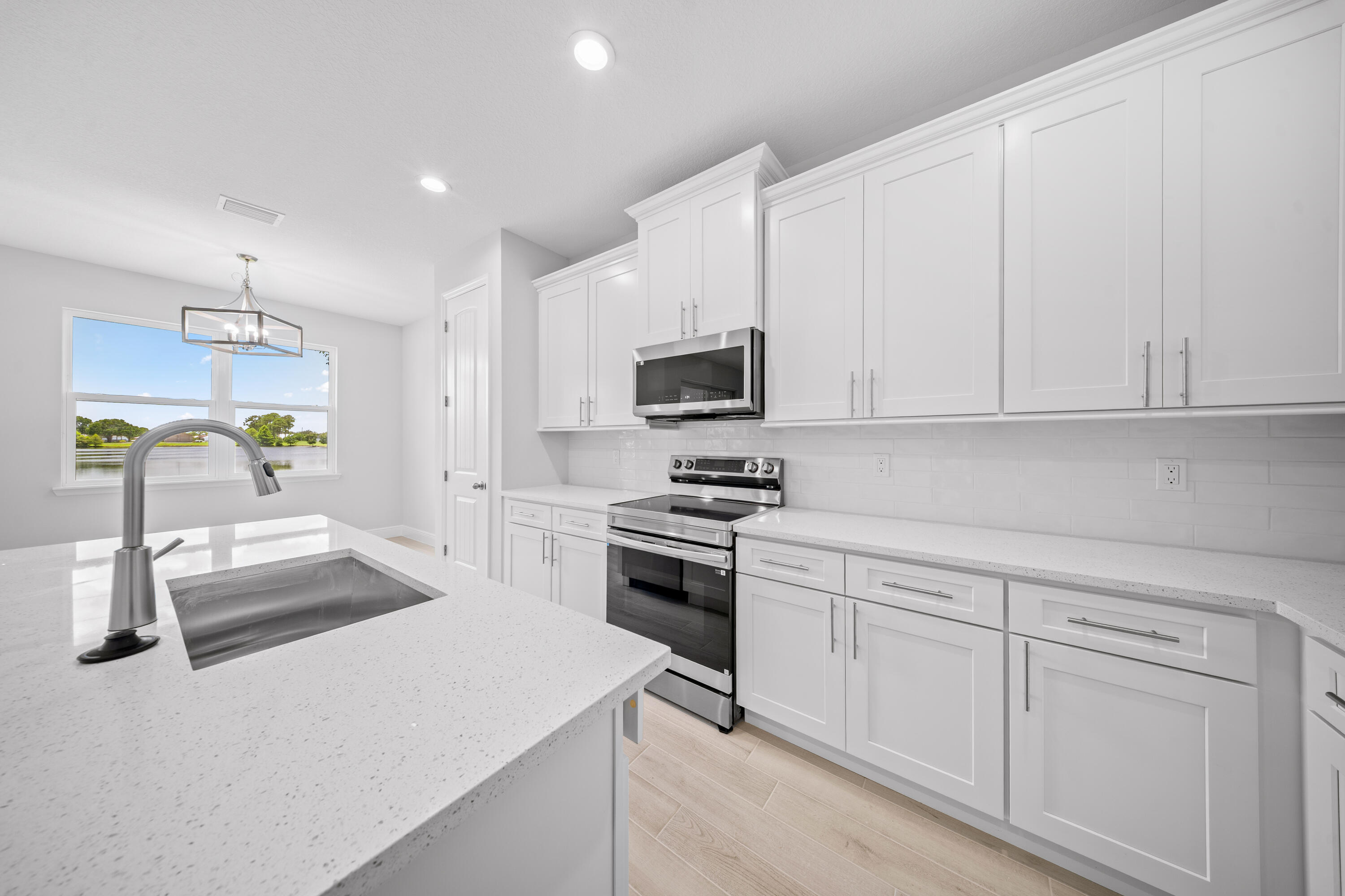 1373 SW Gastador Avenue