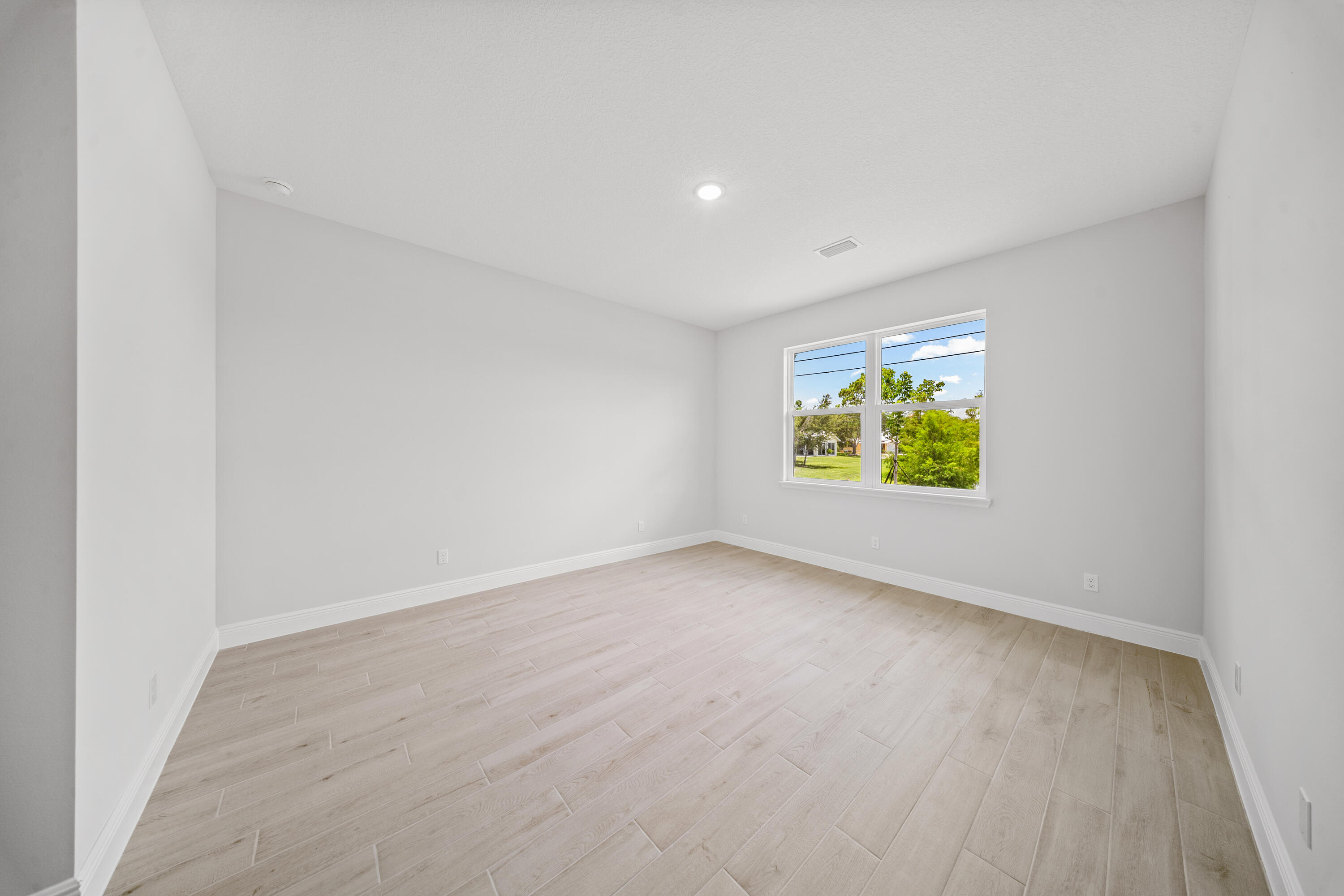 PORT ST LUCIE SECTION 8 - Residential