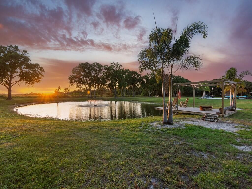 Photo of 1735 Covey Run Court SW, Vero Beach, FL 32968 (MLS # R11107050)