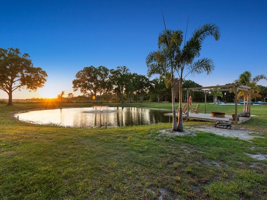 Photo of 1735 Covey Run Court SW, Vero Beach, FL 32968 (MLS # R11107050)