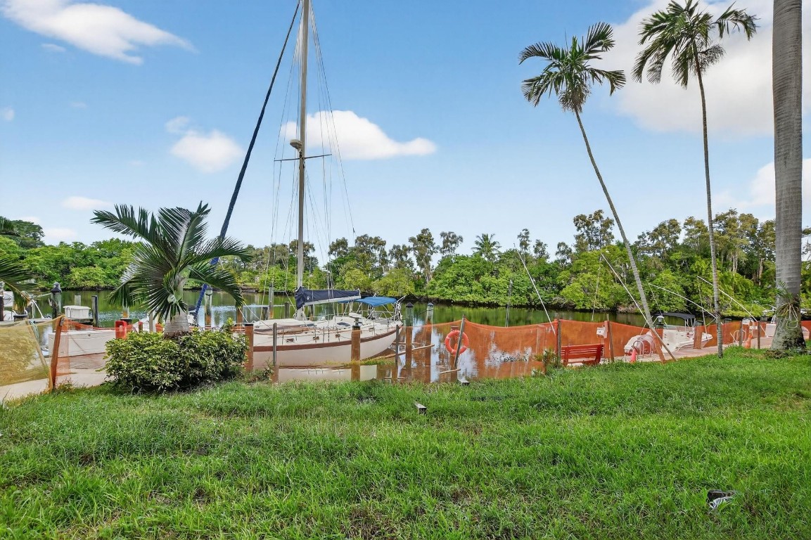 HILLSBORO COVE - Residential