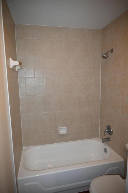 SUGAR POND MANOR OF WELLINGTON - Residential