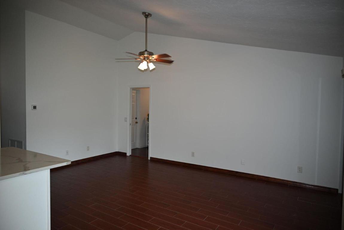 SUGAR POND MANOR OF WELLINGTON - Residential