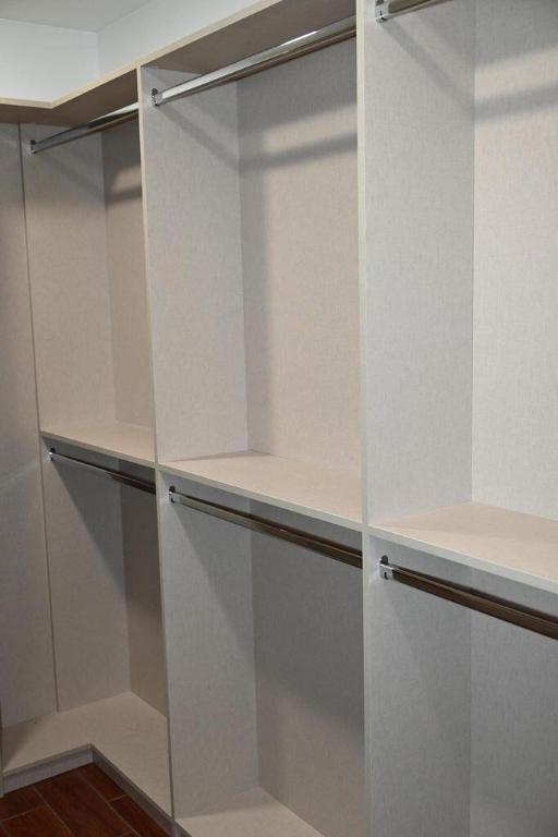 SUGAR POND MANOR OF WELLINGTON - Residential