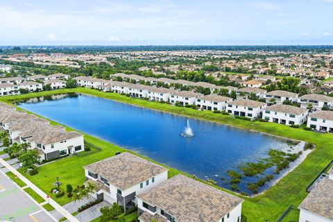 Tiny photo for 8697 Corvus DR, Lake Worth, FL 33467 (MLS # B26048393)