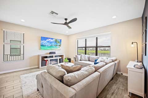 Tiny photo for 8697 Corvus DR, Lake Worth, FL 33467 (MLS # B26048393)