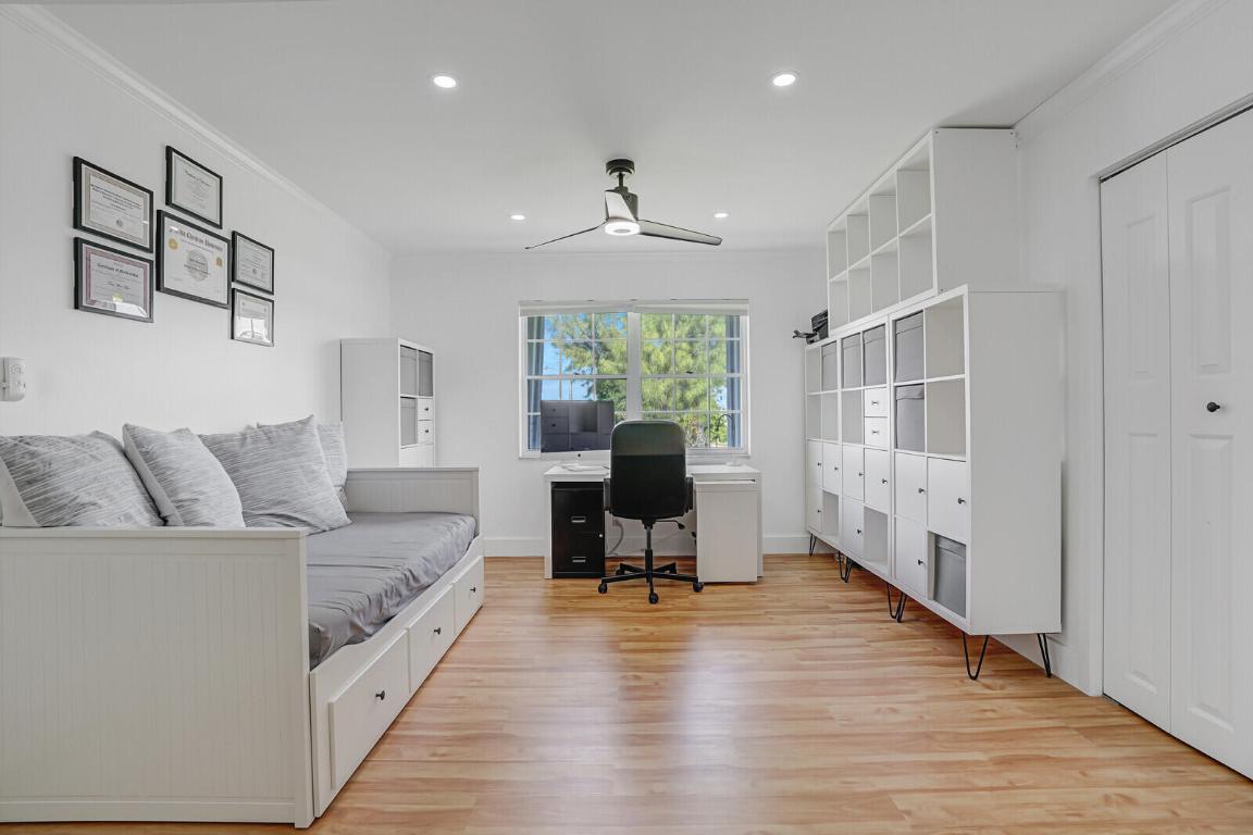 SUGAR SANDS NO 12 COND - Residential