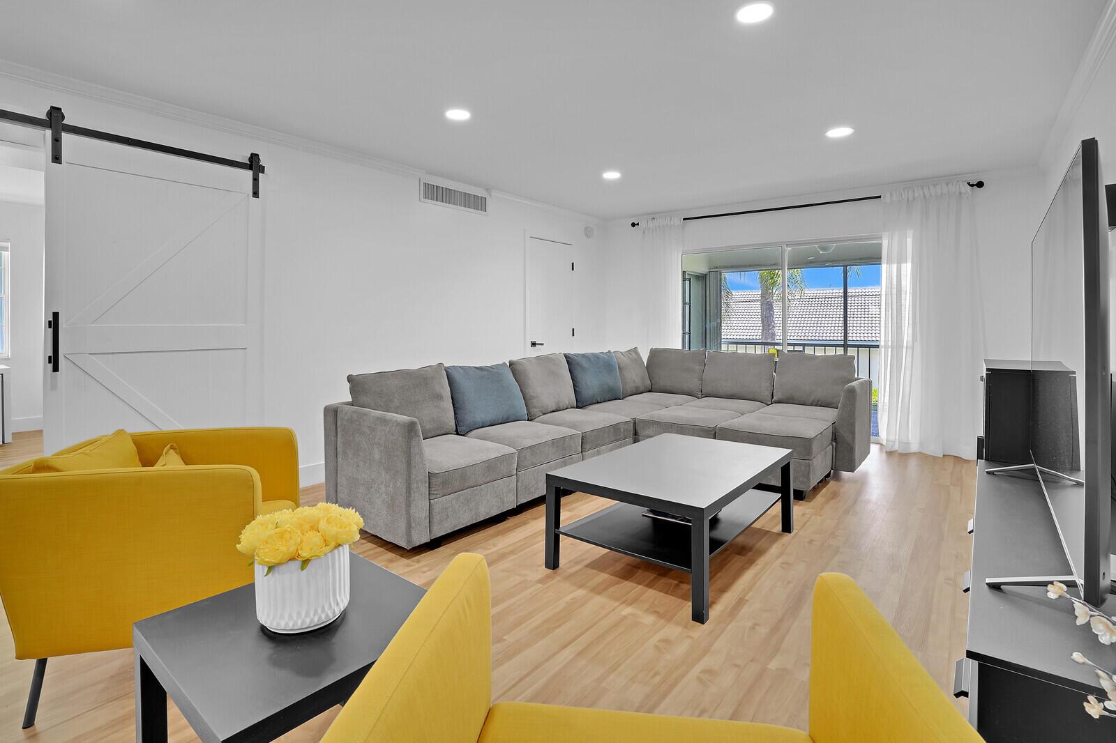 SUGAR SANDS NO 12 COND - Residential