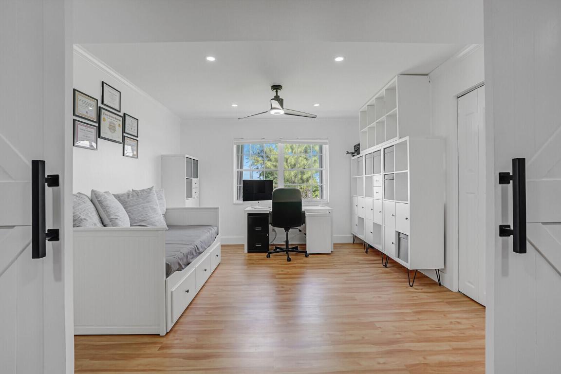 SUGAR SANDS NO 12 COND - Residential