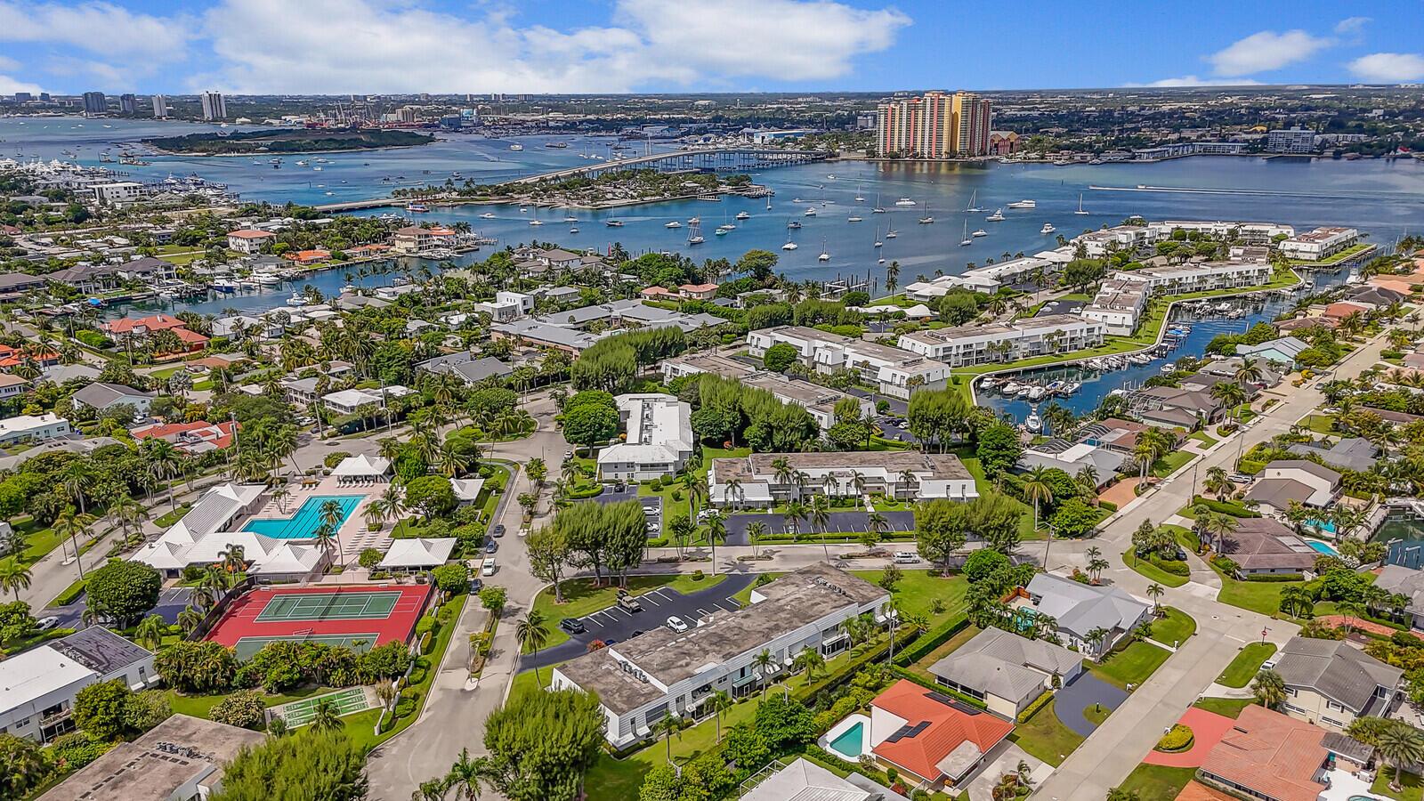 SUGAR SANDS NO 12 COND - Residential