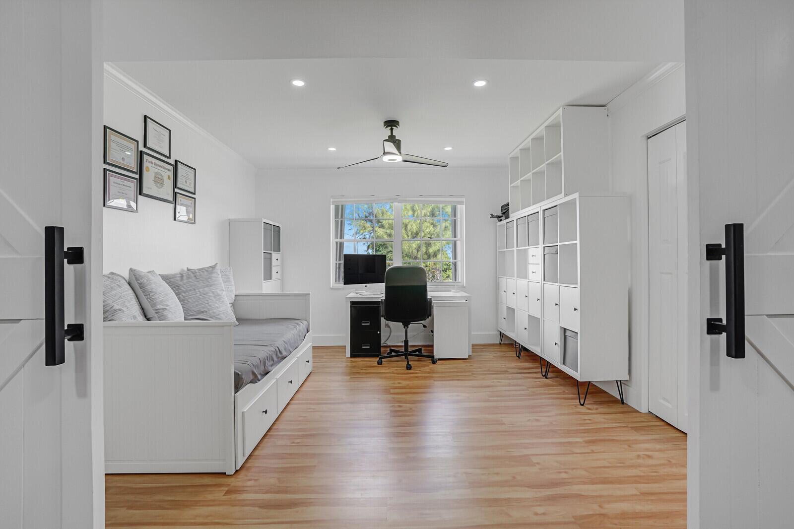 SUGAR SANDS NO 12 COND - Residential