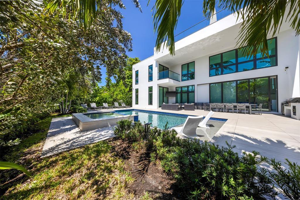 Harbour Heights Add 35-21 - Residential Lease