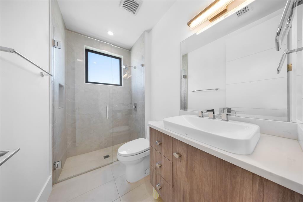 Harbour Heights Add 35-21 - Residential Lease