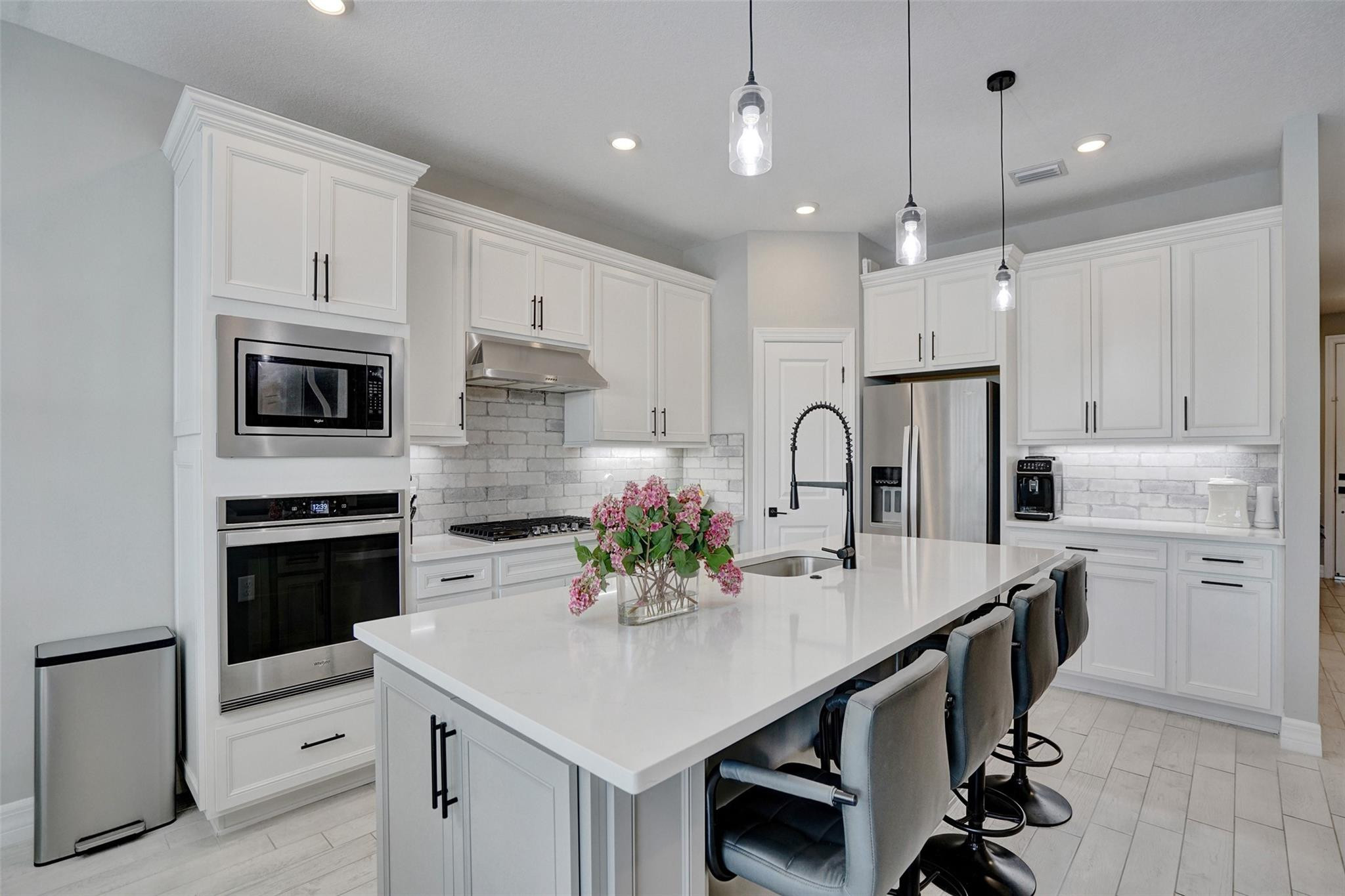 WINDSONG ESTATES - Residential