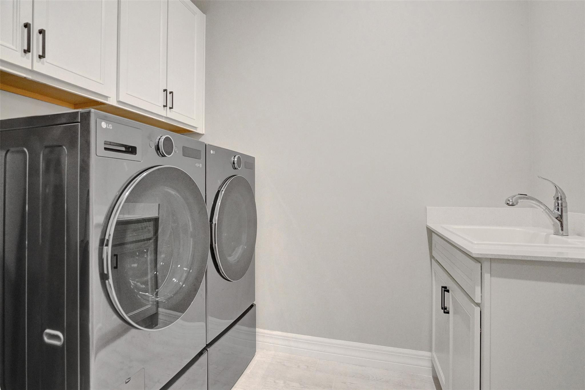 WINDSONG ESTATES - Residential