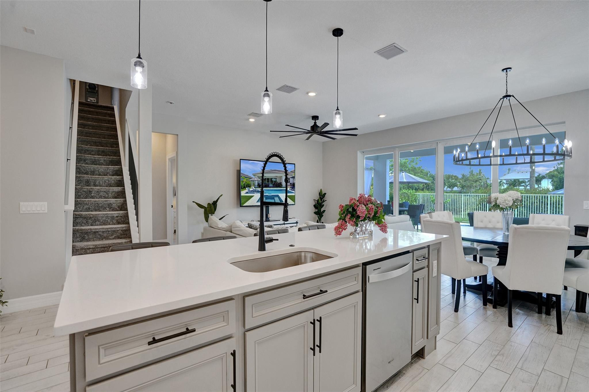 WINDSONG ESTATES - Residential